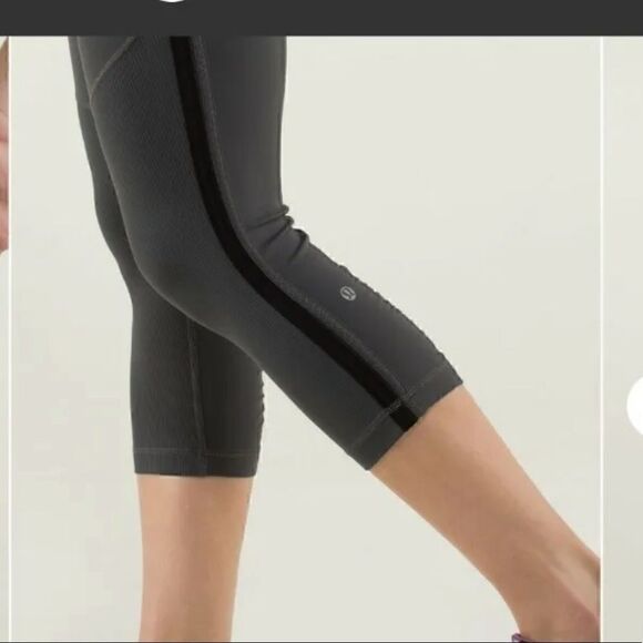Lululemon Race With Grace Crop size 2 - Picture 2 of 14